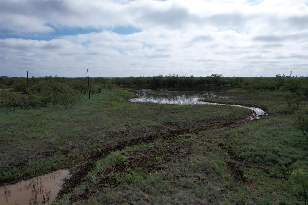 0000 Memorial Way, Snyder, Texas image 1