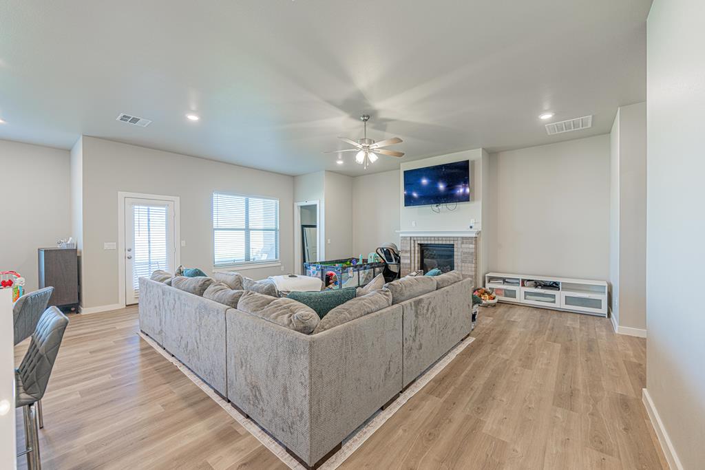 6803 Leather Ln, Midland, Texas image 4