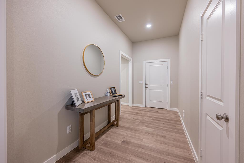 6803 Leather Ln, Midland, Texas image 3