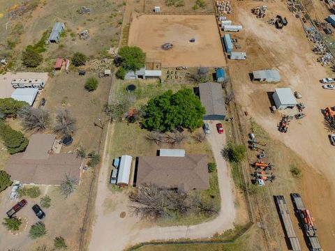 Homes For Sale - 4213 S Hwy 349<br/> Midland, TX 79706