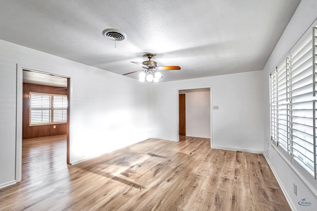 2310 W Shandon Ave, Midland, Texas image 4