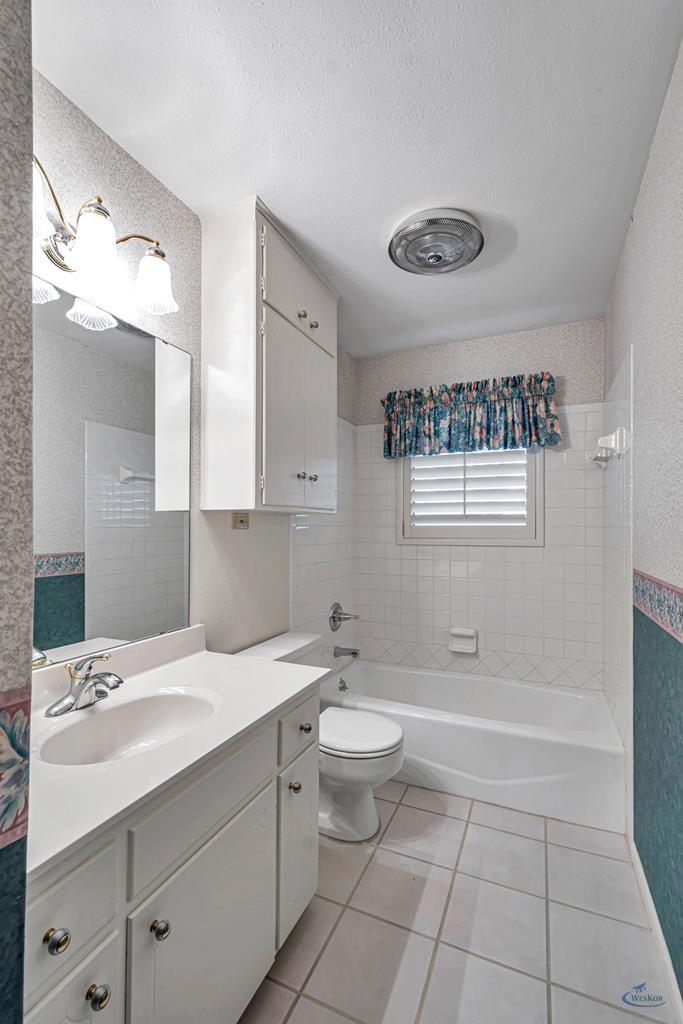 2310 W Shandon Ave, Midland, Texas image 32