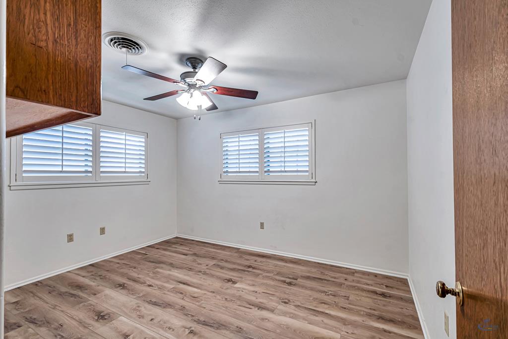 2310 W Shandon Ave, Midland, Texas image 20