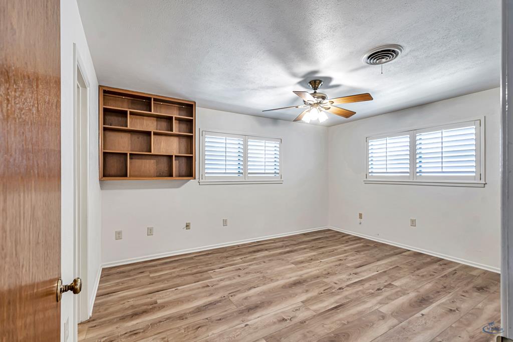 2310 W Shandon Ave, Midland, Texas image 26