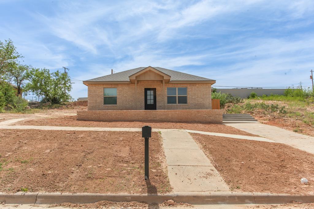 1202 Main St, Big Spring, Texas image 1