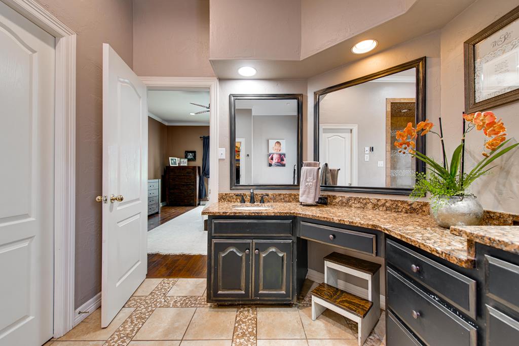 5600 Drexel Court, Midland, Texas image 46