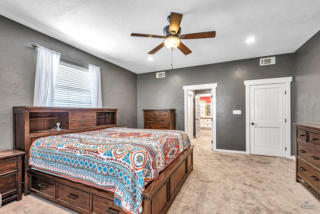 10500 E County Rd 90, Midland, Texas image 37