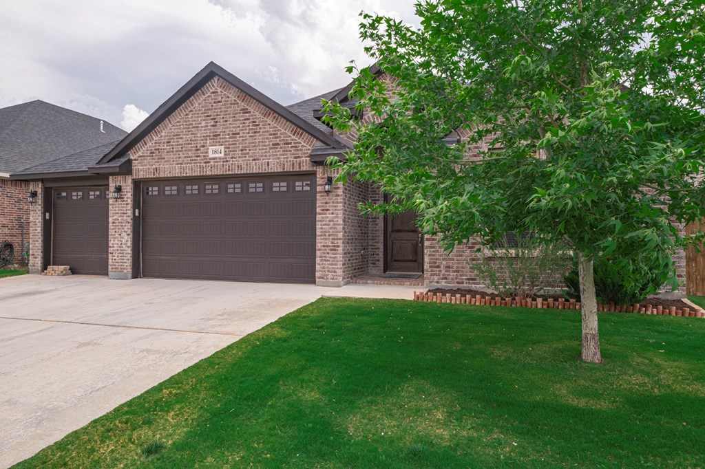 1814 Lumina Dr, Midland, Texas image 2