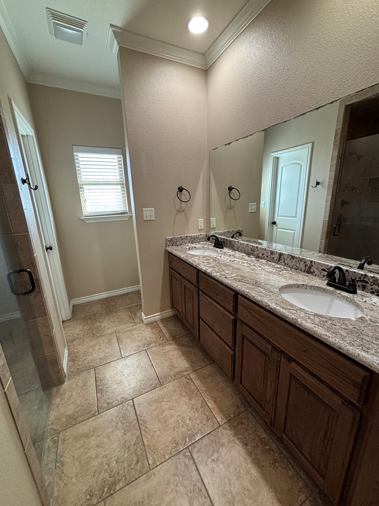4304 San Pedro Court, Midland, Texas image 25