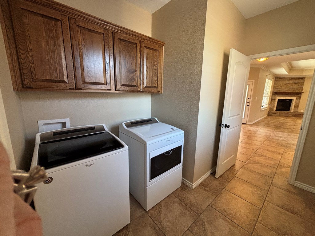 4304 San Pedro Court, Midland, Texas image 12