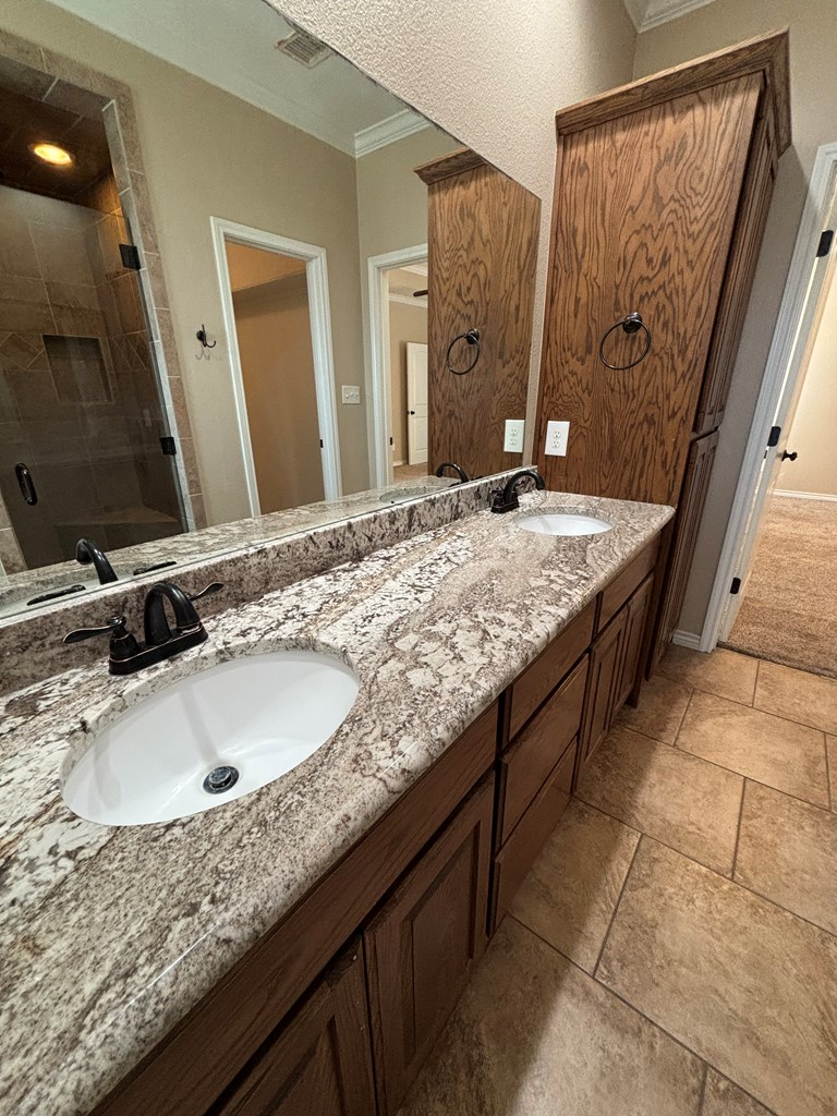 4304 San Pedro Court, Midland, Texas image 28