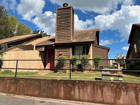 Townhouse For Sale - 3211 Pearl St #104<br/> Nacogdoches County, Nacogdoches, TX 75965