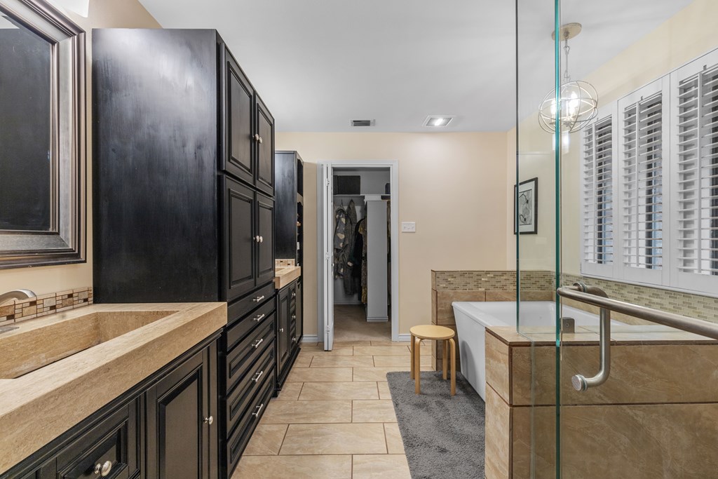 1100 Castleford Rd, Midland, Texas image 24