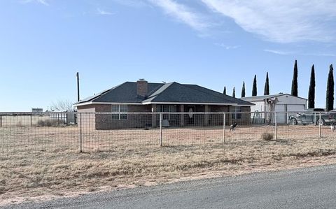 Homes For Sale - 6208 S County Rd 1183<br/> Midland, TX 79706