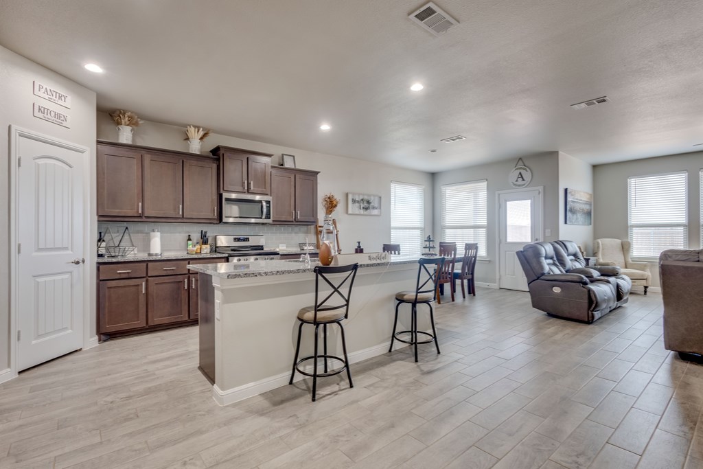 3206 Mearns Ct, Midland, Texas image 16