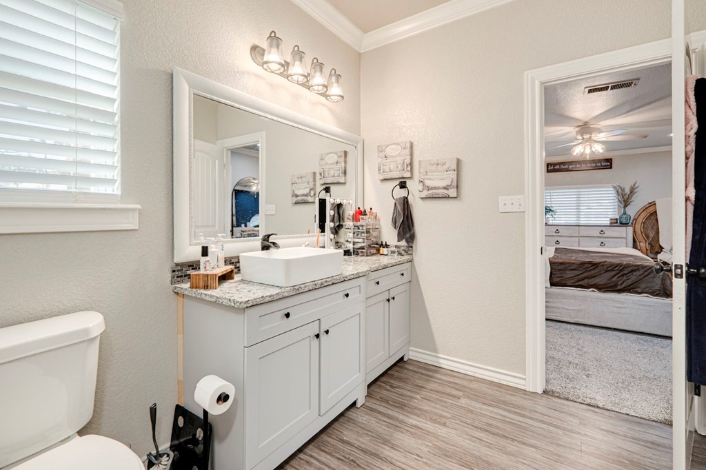 1105 NW 5th St, Andrews, Texas image 32