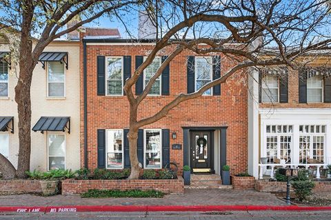 Townhouse For Sale - 41 Lafayette Place<br/> Midland, TX 79705