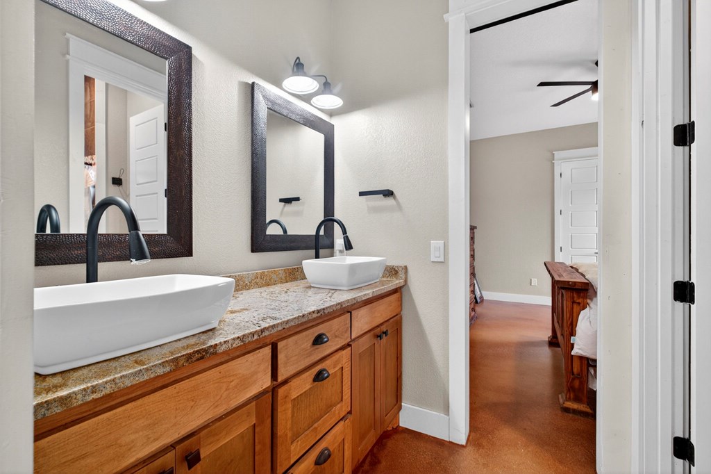 13300 E County Rd 116, Midland, Texas image 24