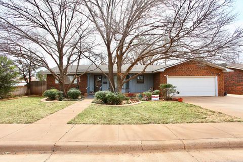 Homes For Sale - 901 N 9th St<br/> Dawson County, Lamesa, TX 79331