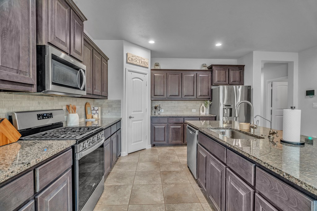 8424 County Rd 113, Midland, Texas image 7