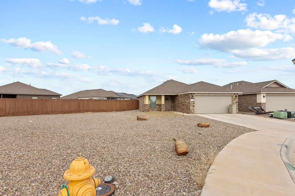 6833 Flats Court, Midland, Texas image 4