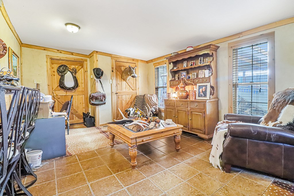 10965 E Emerson St, Gardendale, Texas image 11
