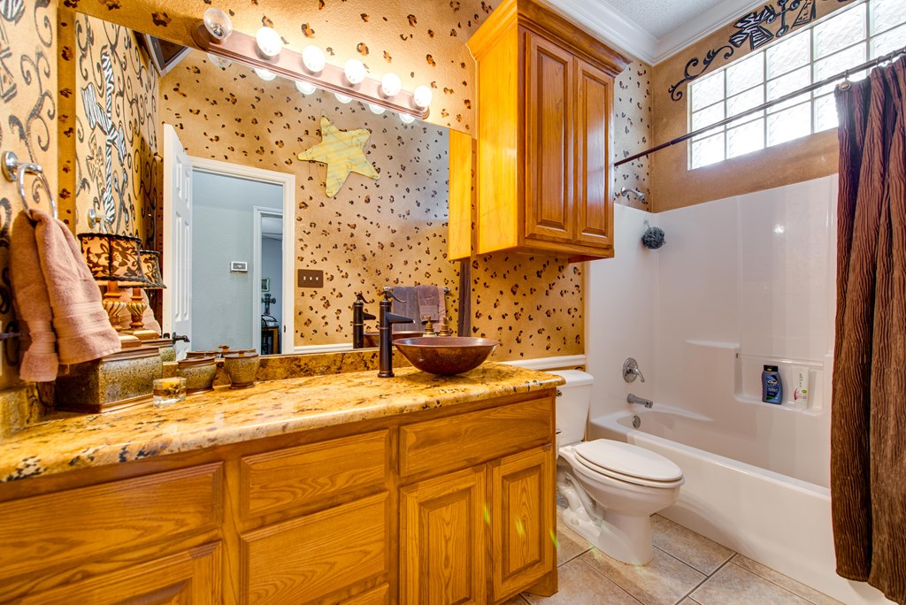 1002 Godfrey St, Midland, Texas image 28