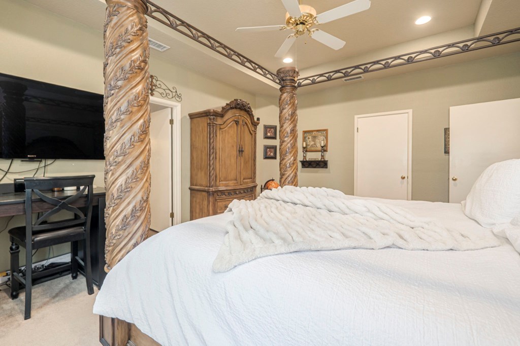 4900 Oakwood Court, Midland, Texas image 30