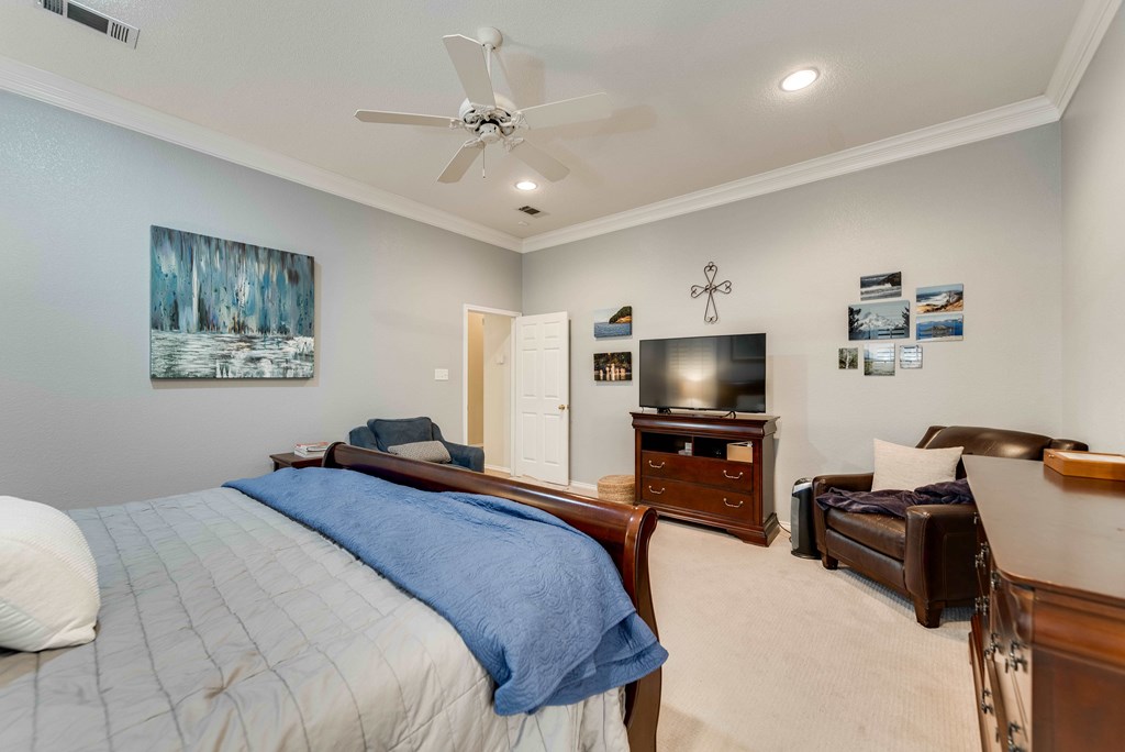 2106 Deeanna Lane, Midland, Texas image 16