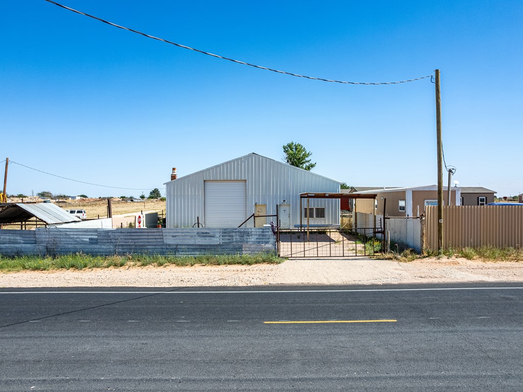 402 E County Rd 132, Midland, Texas image 4