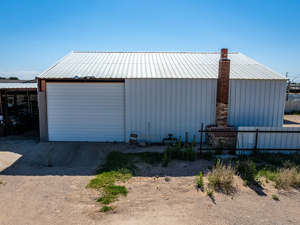 402 E County Rd 132, Midland, Texas image 5