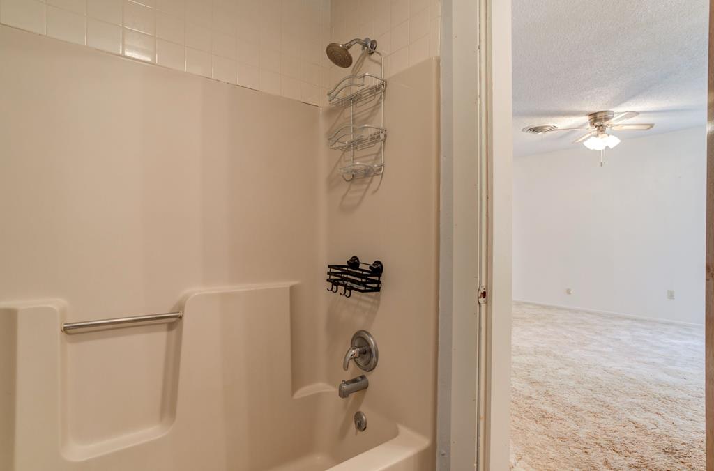 2807 Ave E, Snyder, Texas image 43
