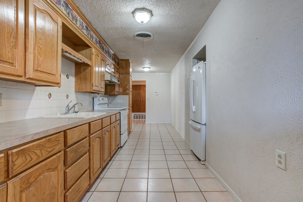 2807 Ave E, Snyder, Texas image 21