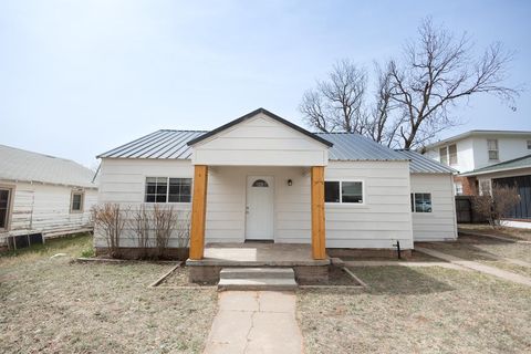 Homes For Sale - 737 Hickory St<br/> Colorado City, TX 79512