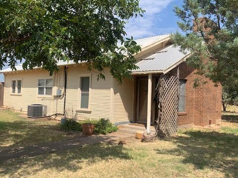 Homes For Sale - 1454 E Us Highway 180<br/> Scurry County, Snyder, TX 79549