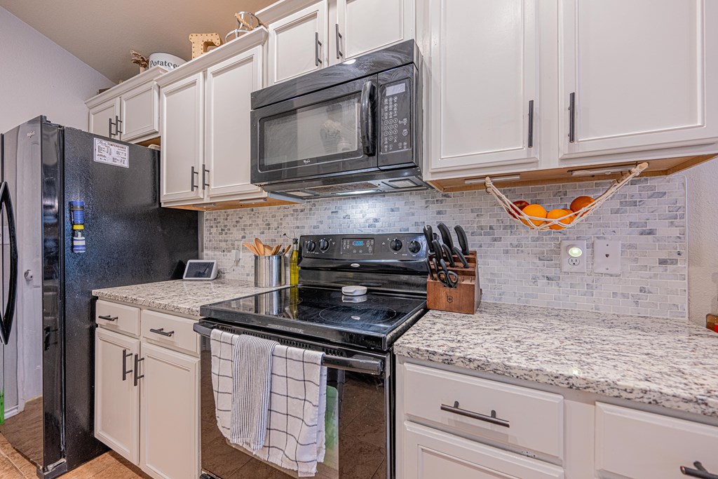 1014 Clemente Court, Midland, Texas image 11