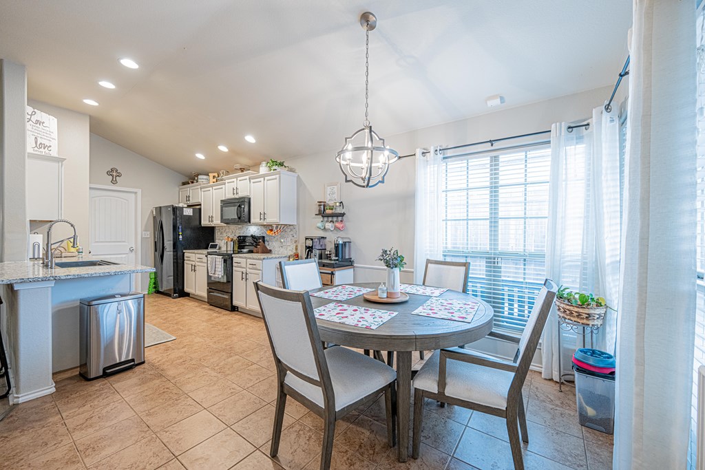 1014 Clemente Court, Midland, Texas image 16
