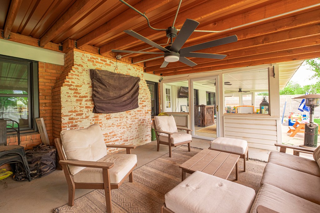 2602 N L St, Midland, Texas image 40