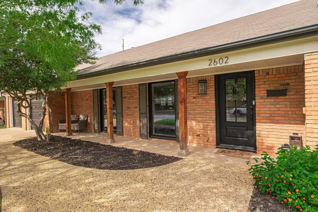 2602 N L St, Midland, Texas image 2