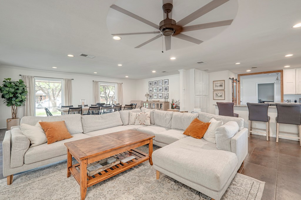 2602 N L St, Midland, Texas image 4