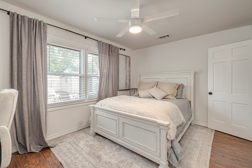 2602 N L St, Midland, Texas image 35