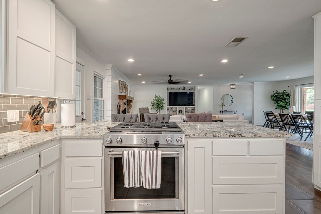 2602 N L St, Midland, Texas image 14
