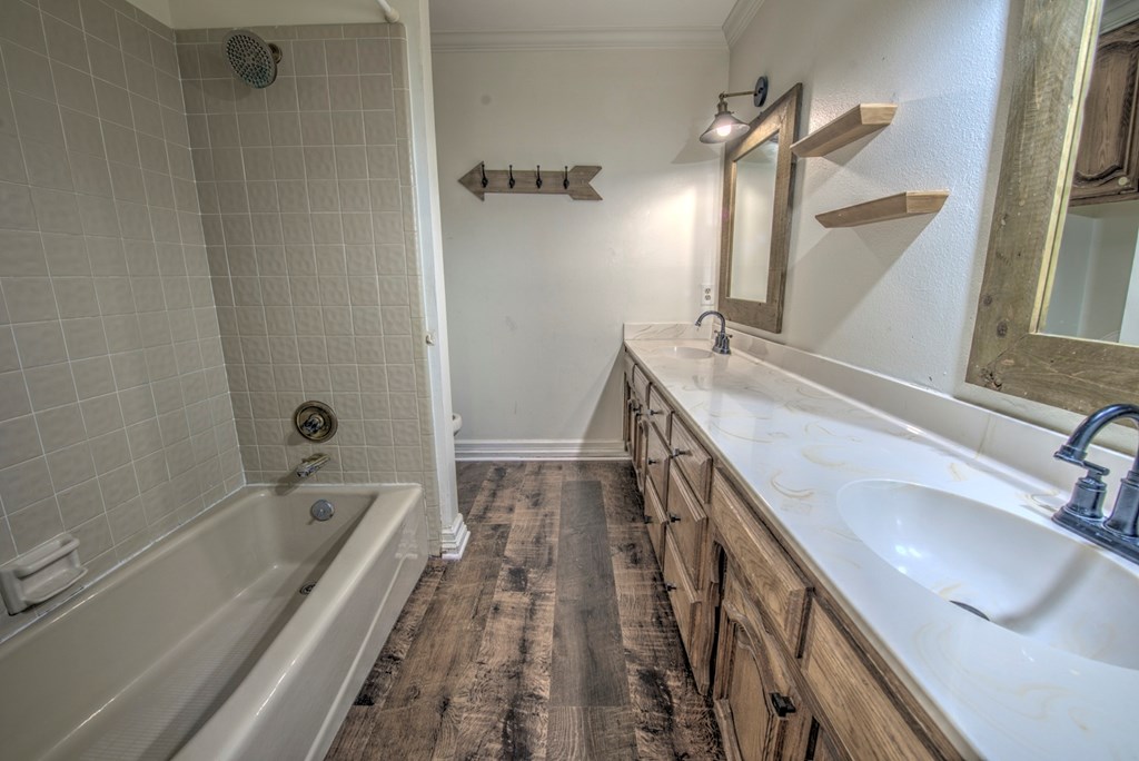 4452 Dogwood Ct, Midland, Texas image 32