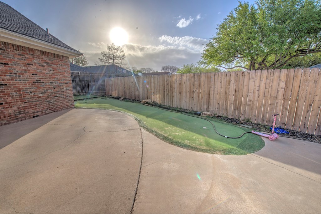 4452 Dogwood Ct, Midland, Texas image 35