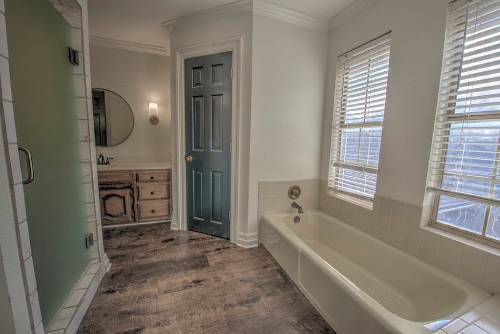4452 Dogwood Ct, Midland, Texas image 28