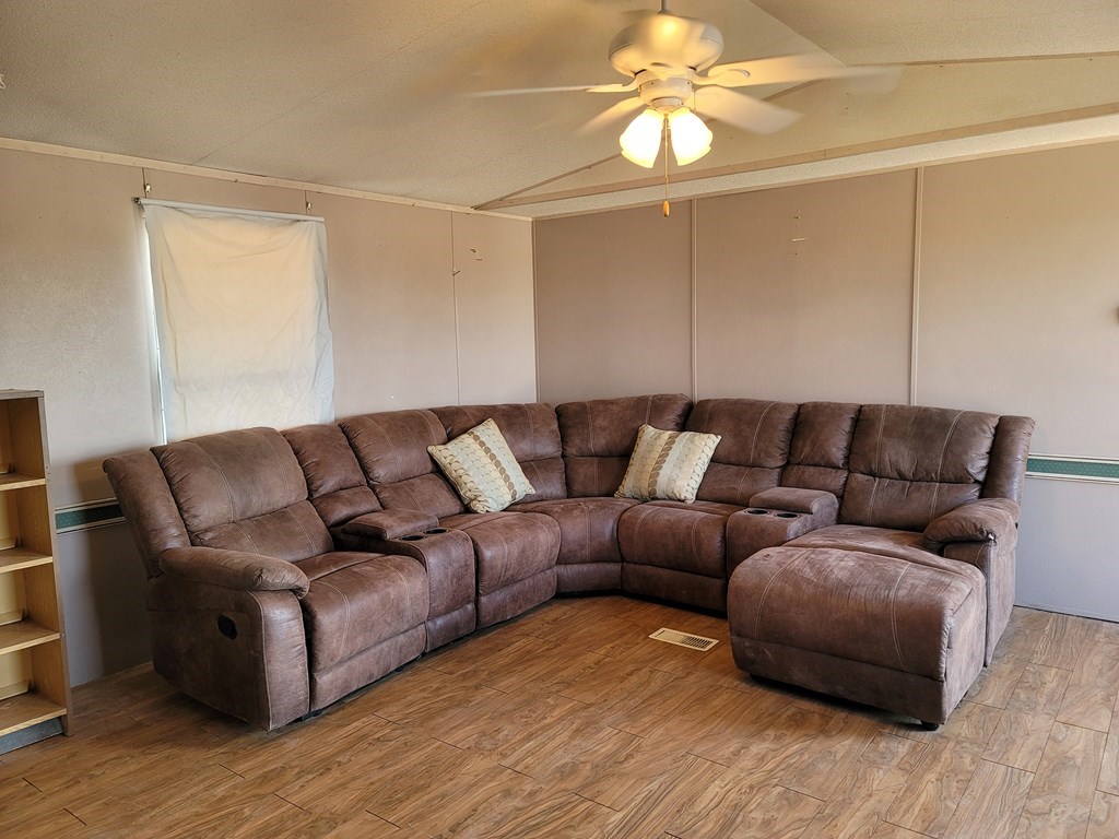 4098 W Gomez Rd, Fort Stockton, Texas image 3