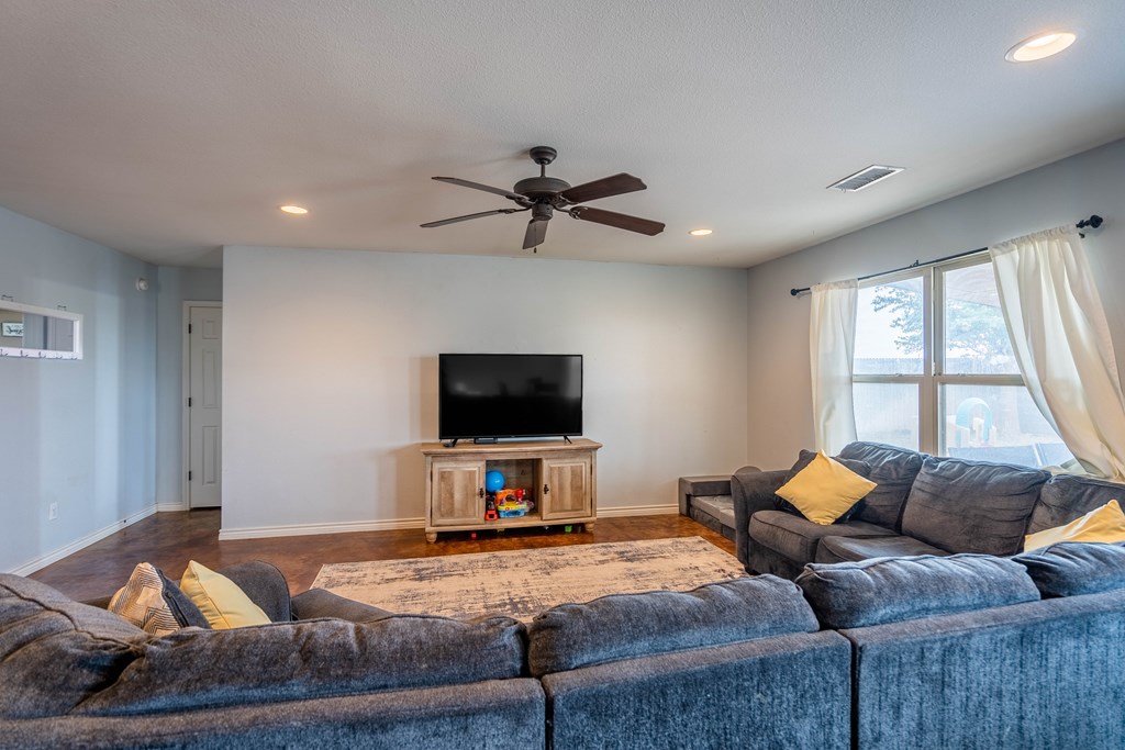 1104 Milltown Rd, Midland, Texas image 9