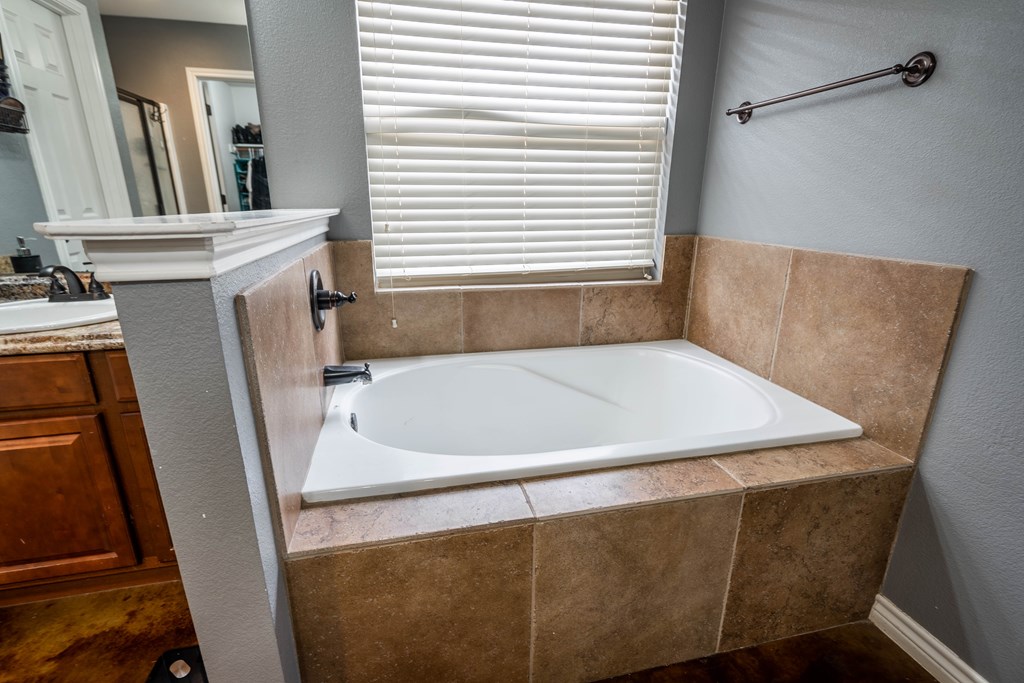 1104 Milltown Rd, Midland, Texas image 18
