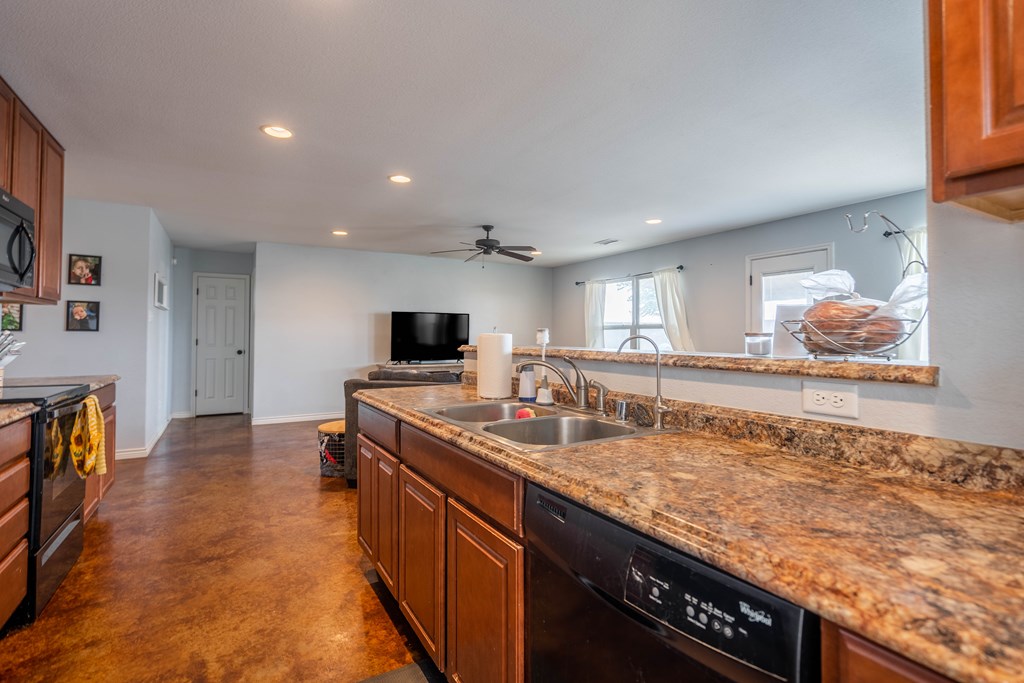 1104 Milltown Rd, Midland, Texas image 5
