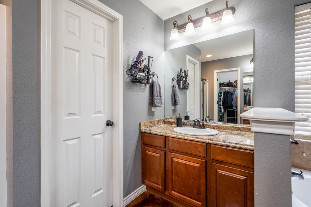 1104 Milltown Rd, Midland, Texas image 17